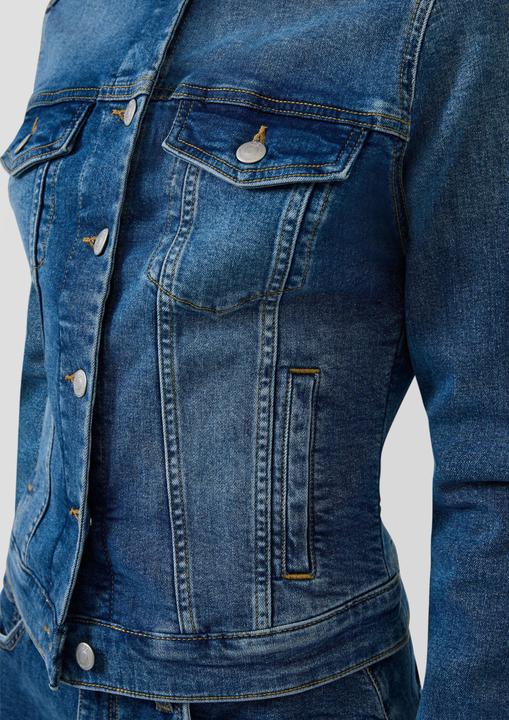 Actual product image s.Oliver Indoor-Jacke Elastische, schmal geschnittene Jeansjacke (S)