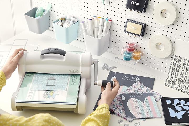 Produktbild Sizzix Big Shot Plus Starter Kit