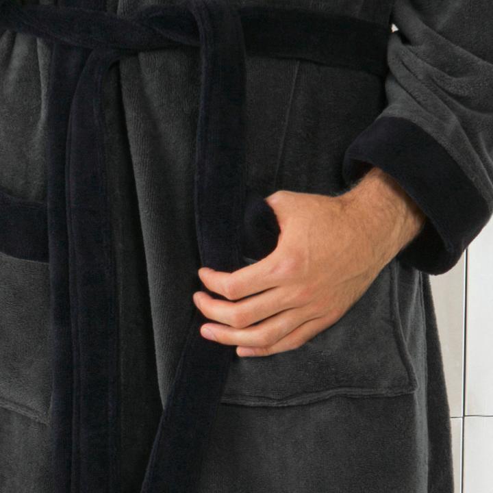 Actual product image Erwin Müller Herren-Bademantel mit Kapuze (L)