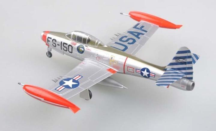 REVELL 15996 F-84F Thunderstreak Modellbausatz - Thunderbirds Version Für Modellbau-Fans Ab 12 Jahren