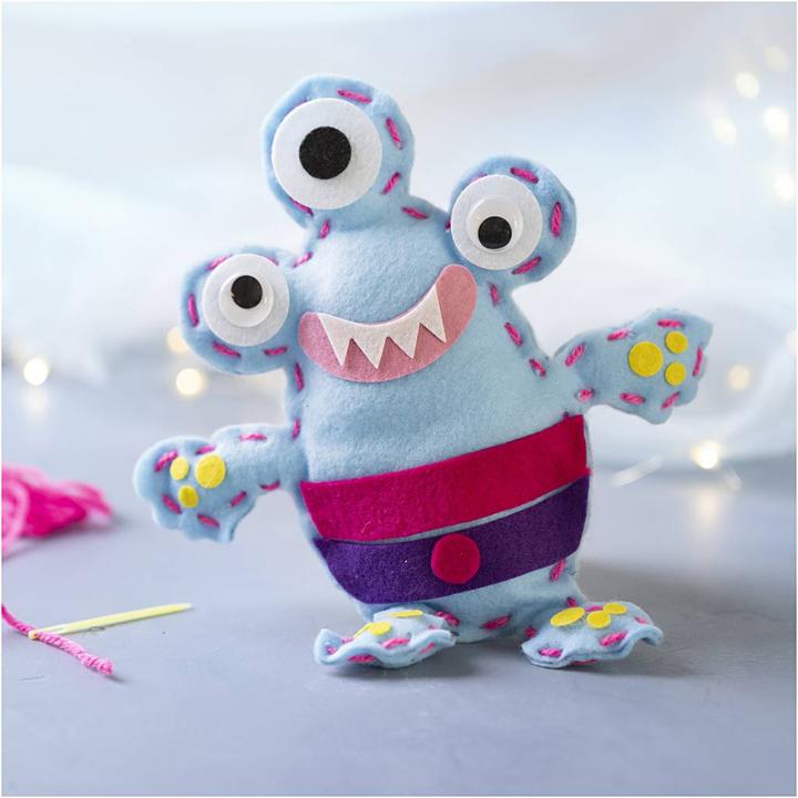 Actual product image Creativ Company Felt monster craft kit