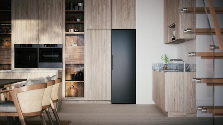 Produktbild Asko Kühlschrank freistehend PREMIUM R23841B Front BlackSteel und schwarz (384 l)