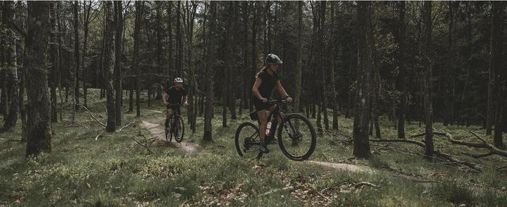 Produktbild Easy Camp Tunnelzelt Hemsedal 2 (olivgr?n, Modell 2025) (Tunnelzelt, 3 kg, 2 Personen)