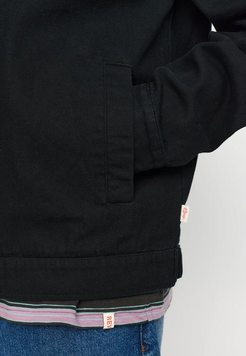 Actual product image Revolution Jacket (L)