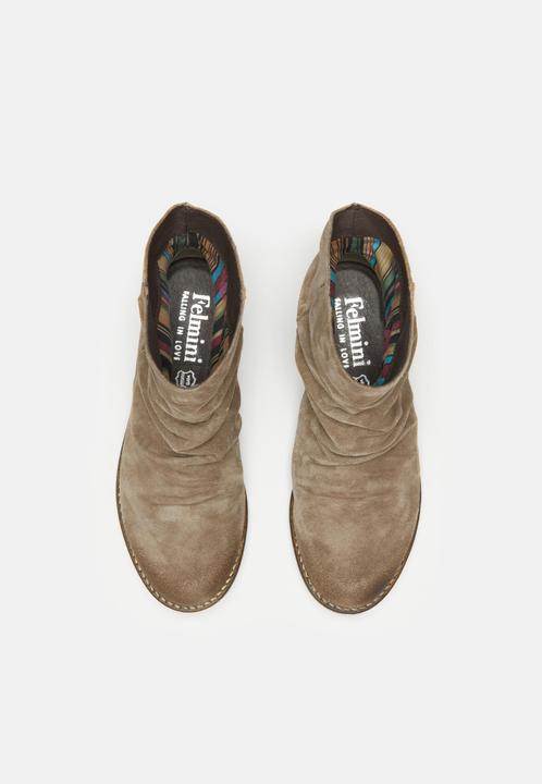 Image du produit Felmini Clash 8114, les bottines à hauteur de cheville en cuir souple avec une finition vintage