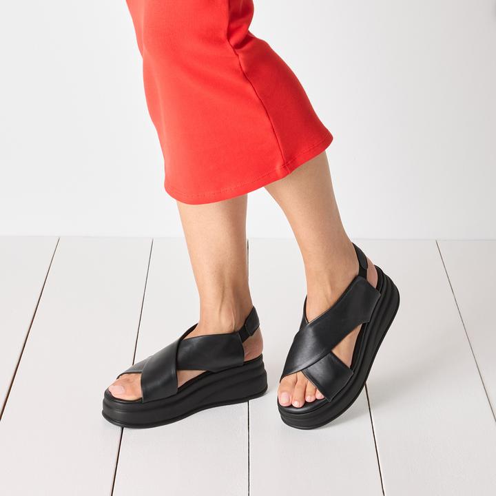Actual product image Tamaris Sandal (37)
