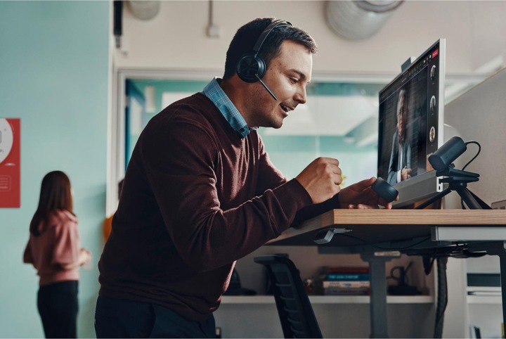 Produktbild Poly Voyager Focus 2 MS (Kabellos, Kabelgebunden, USB-C)