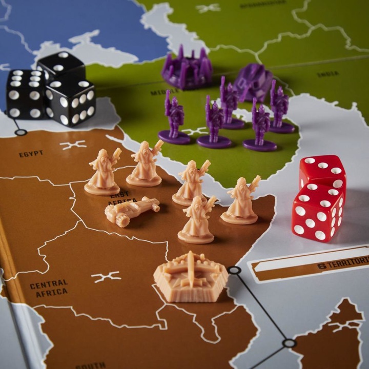 Produktbild Hasbro Gaming Avalon Hill - Risk Legacy (Englisch)