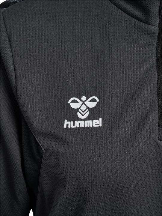 Actual product image hummel Authentic women's training top (S)