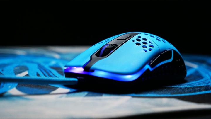 Produktbild CHERRY xtrfy M42 (Kabelgebunden)