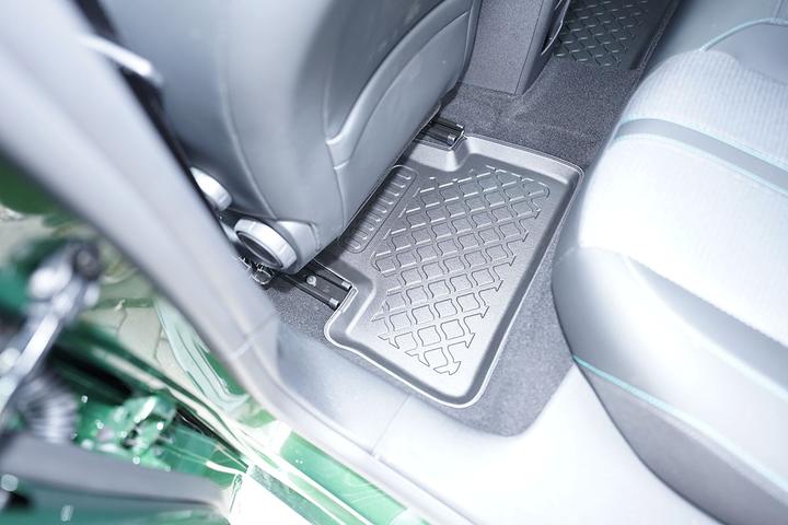 Actual product image Aristar All-weather floor mats for Peugeot 308 / DS 4 / Opel Astra also for hybrid from 2021 (1 set of 4 floor mats)