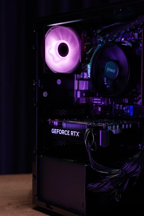 Image du produit Medion Recon E45 (AMD Ryzen 5 5500, 16 Go, 1000 Go, GeForce RTX 4060)
