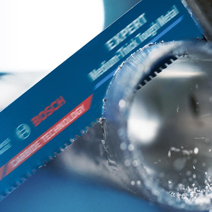 Produktbild Bosch Professional Zubehör EXPERT ‘Medium-Thick Tough Metal’ S 1155 HHM Säbelsägeblatt, 10 Stück