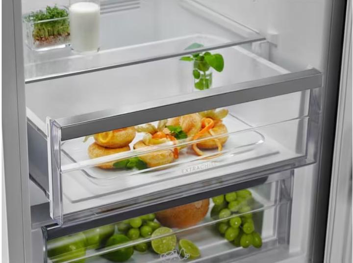 Actual product image Electrolux Chłodziarko-zamrażarka LNT7ME36K2 (366 l)