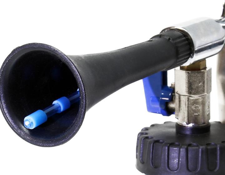 Produktbild Wiltec Druckluft Reinigungspistole Innenraum Fahrzeugreinigung Fussmatten Waschpistole