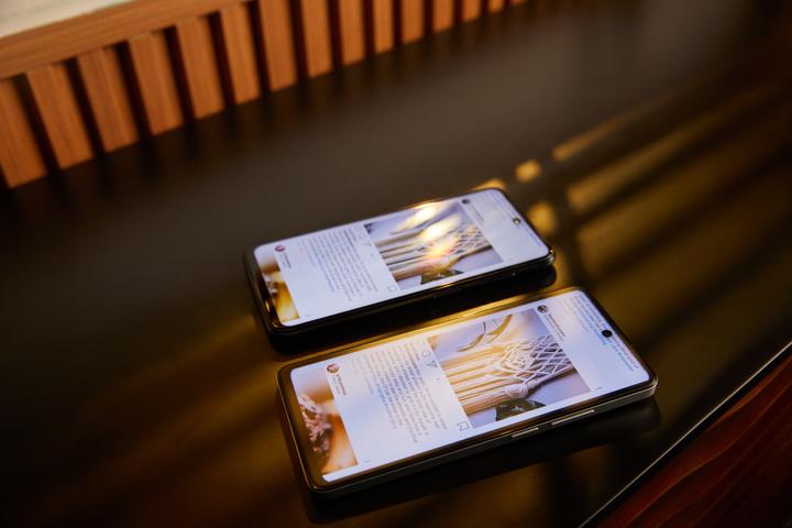 Produktbild TCL 40 NxtPaper (256 GB, Midnight Blue, 6.78", Dual SIM, 4G)