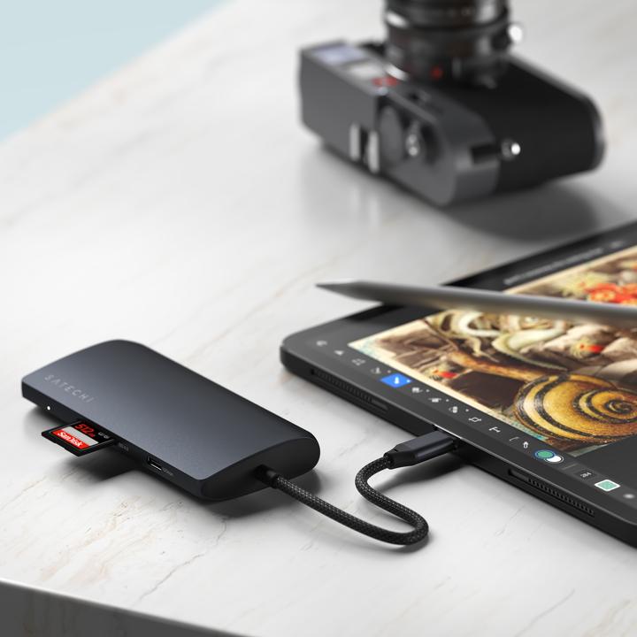 Image du produit Satechi USB- C multiport 8k avec Ethernet (USB-C, 8 Ports)