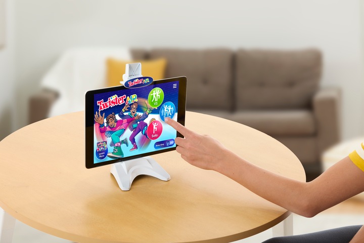 Actual product image Hasbro Gaming Twister Air (German)