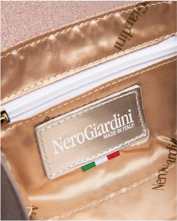 Actual product image Nero Giardini Taschen