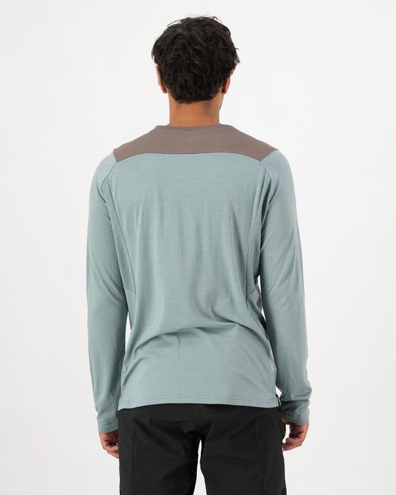 Actual product image Mons Royale Diversion Merino Bike Jersey Long Sleeve (L)