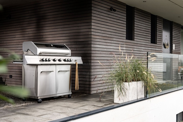 Produktbild Grillfürst G621G 6-Brenner Edelstahl-Gasgrill mit Hochtemperaturbrenner, Heckbrenner und Gusseisen R (21 kW)