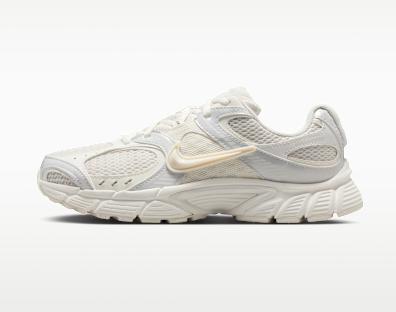 Image du produit Nike Damen Freizeitschuhe W V5 Rnr - phantom/phantom-sail-mtlc summit wh (40.5)