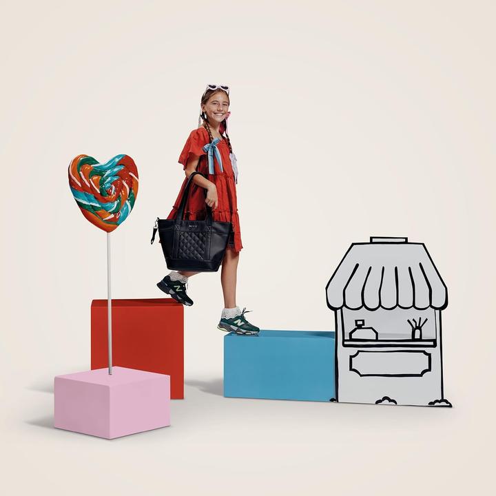 Actual product image Moon V-Shape Bag / Wickeltasche