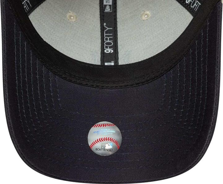 Actual product image New Era New York Yankees baseball cap Colour Block 9forty