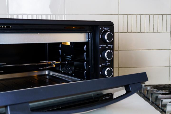 Actual product image Pyramidea FOK5112R oven 50 L 2000 W Black