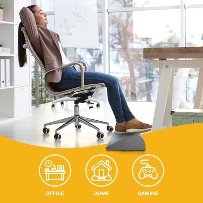 Actual product image Pawsture Orthopedic foot pillow