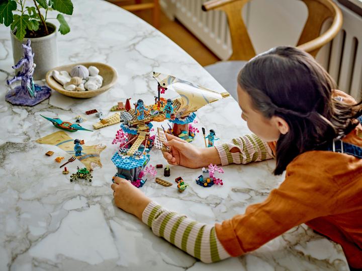 Actual product image LEGO The reef of the Metkayina (75578, LEGO Avatar)