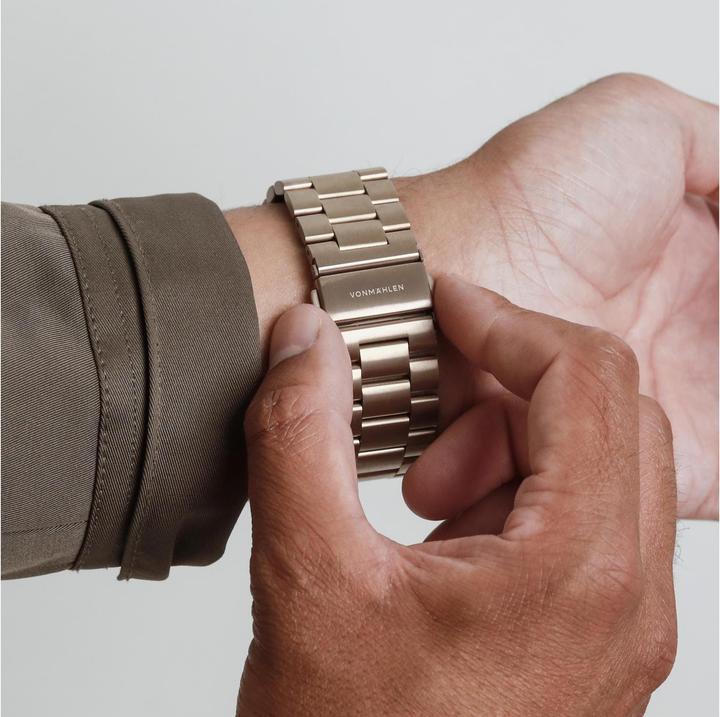 Produktbild Vonmählen Link Bracelet 2 For Apple Watch 40 - 41 - 42mm One Size Sunset Gold (316L-Edelstahl)