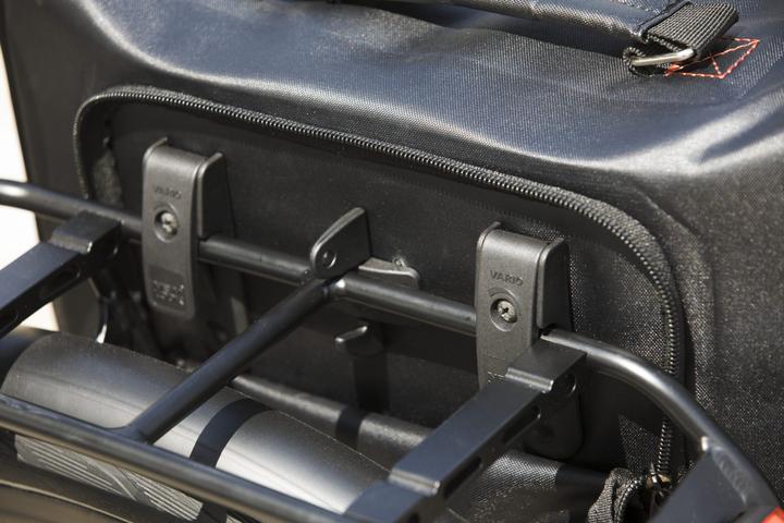 Produktbild New Looxs 5037054 (15 l, Gepäckträgertasche)