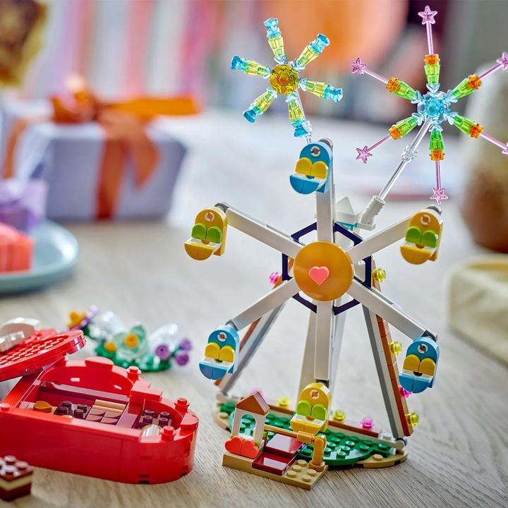 Actual product image LEGO Grosse Feier: Riesenrad mit Feuerwerk (40758)