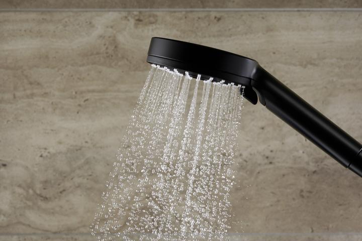 Immagine prodotto hansgrohe HG Showerpipe Vernis Blend 240 1 jet m Wannenthermostat mattschwarz