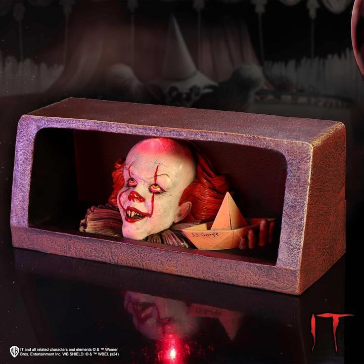 Produktbild Nemesis Now Es Figur Pennywise Drain 8 cm
