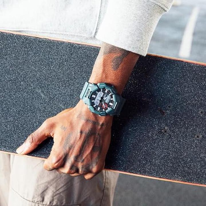 Produktbild G-Shock GA-010-2AER (Analoguhr, Sportuhr, Chronograph, Digitaluhr, 51.90 mm)