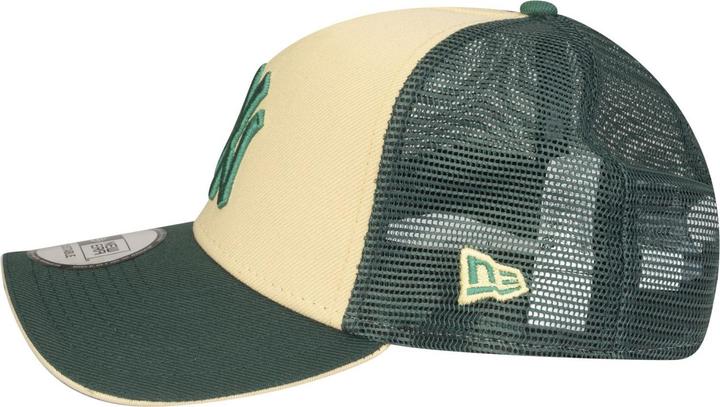 Actual product image New Era A-Frame Trucker Cap - New York Yankees beige emerald