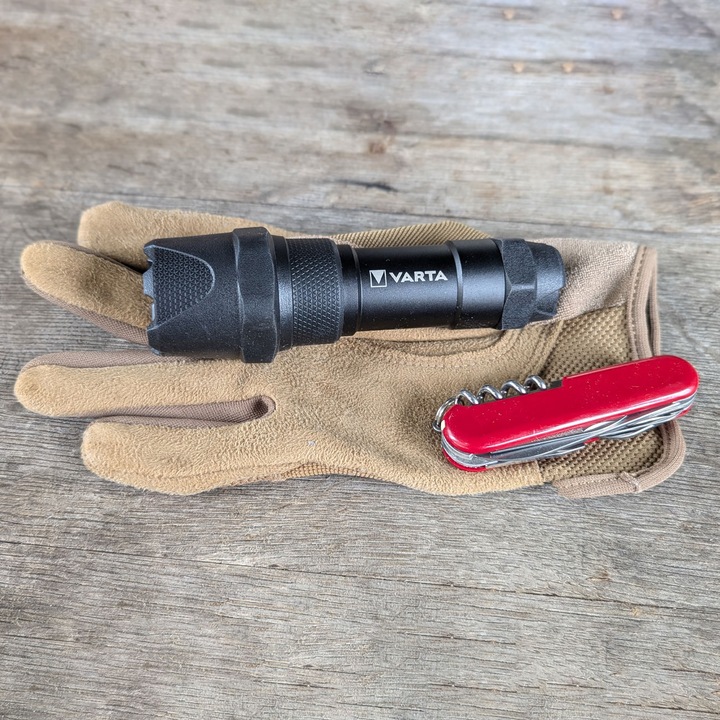 Produktbild Varta Indestructible F10 (13.80 cm, 300 lm)