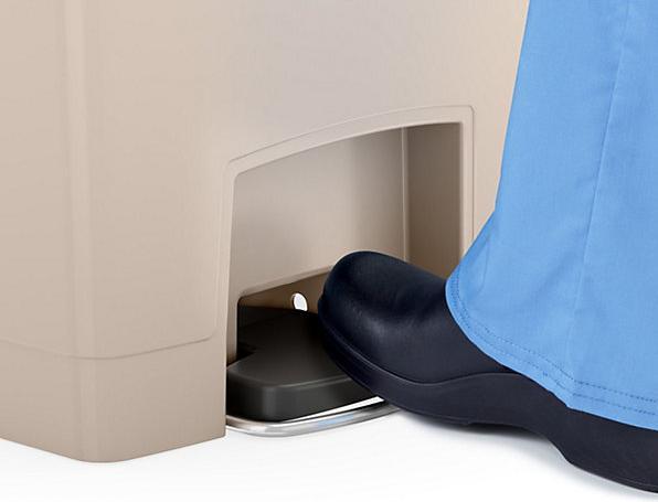 Produktbild Rubbermaid Tretabfallsammler (30 l)