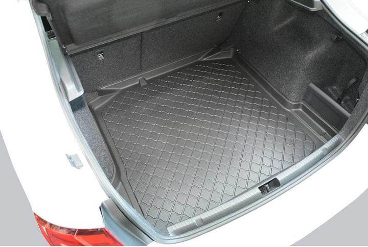 Produktbild Aristar Kofferraumwanne für Skoda Rapid / Seat Toledo Limousine ab 2012 bis heute