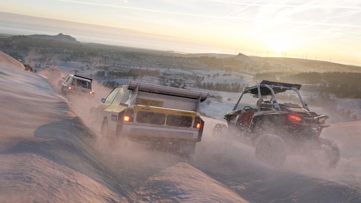 Actual product image Microsoft Forza Horizon 4 Ultimate Edition (Xbox One X, Xbox Series X, Xbox One S, Xbox Series S)