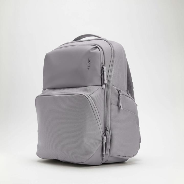 Actual product image Incase A.R.C. Commuter Pack - Gray