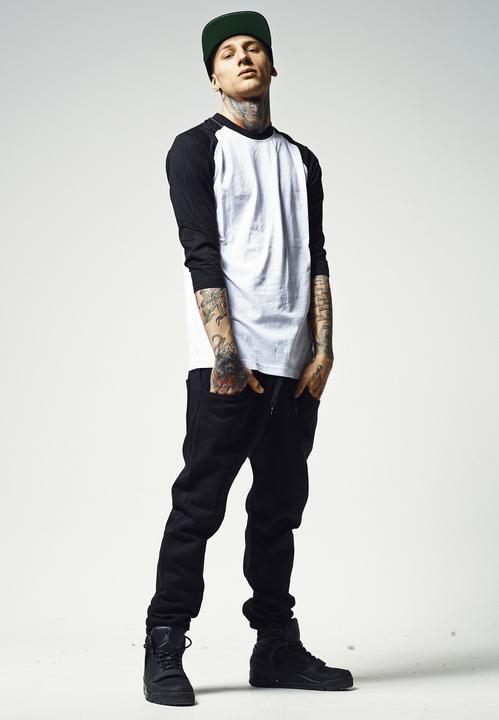 Actual product image Urban Classics Contrast 3/4 Sleeve Raglan Tee (3XL)