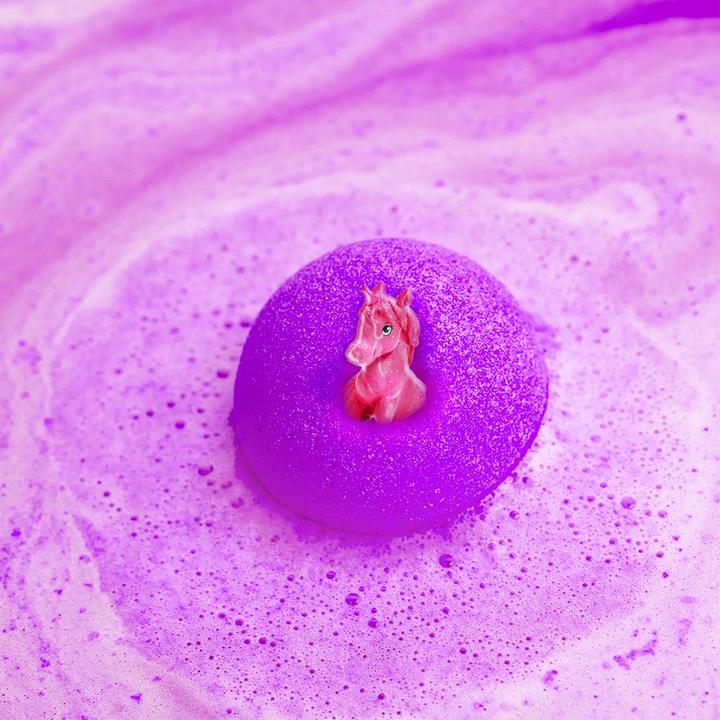 Actual product image Zimpli Kids Unicorn surprise Baff Bombz (Bath bombs)