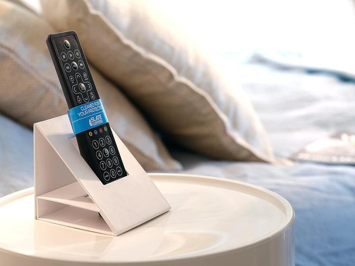 Image du produit One for All Télécommande universelle entièrement nettoyable pour horeca, antibactérienne et antivol (Télécommande universelle, Infrarouge)