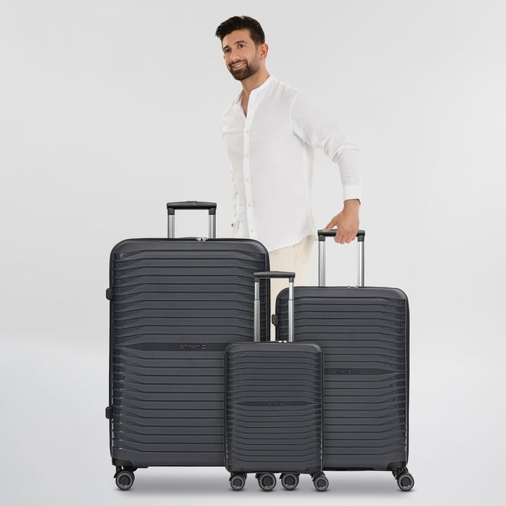 Actual product image Stratic Shine 4 wheel suitcase set 3-piece (193 l)