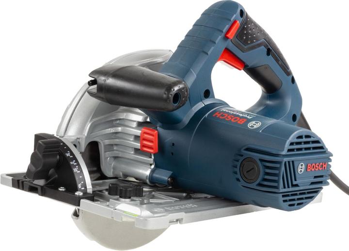 Actual product image Bosch Professional Hand-held circular saw GKS 55+ GCE, with L-BOXX