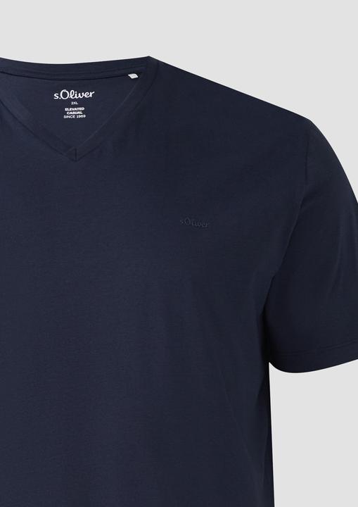 Produktbild S.Oliver T-Shirt Jersey-T-Shirt mit V-Ausschnitt und Logo (XXL)