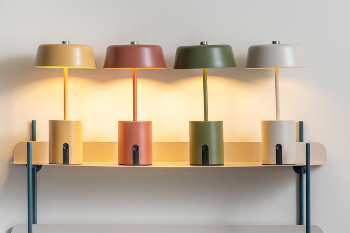 Produktbild Leitmotiv Table lamp Elemental LED ochre yellow